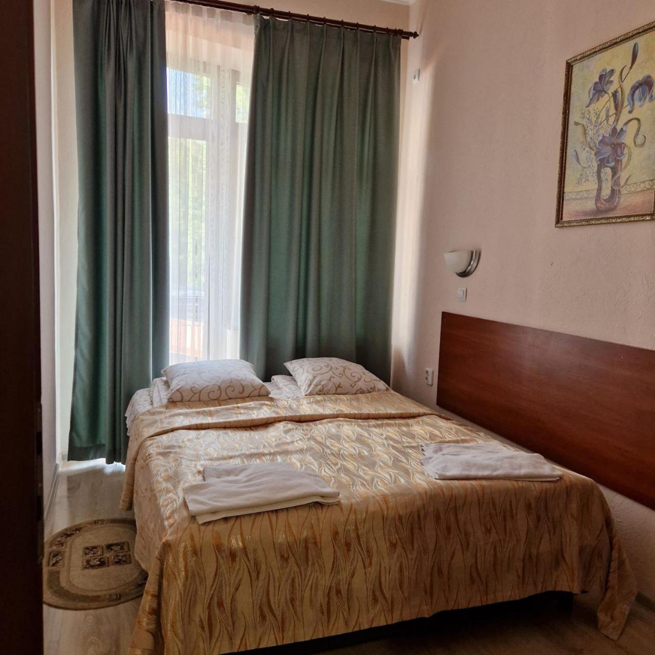 Hotel Helikon Yanoshi Zewnętrze zdjęcie