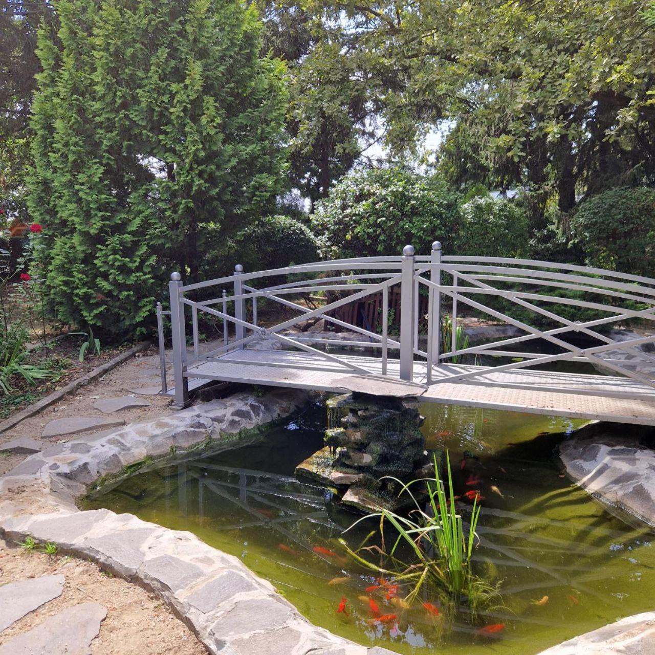 Hotel Helikon Yanoshi Zewnętrze zdjęcie