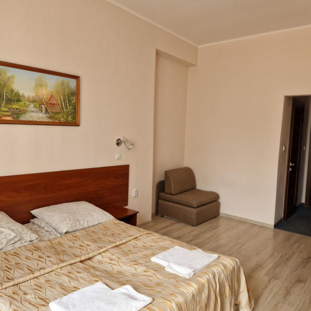 Hotel Helikon Yanoshi Zewnętrze zdjęcie