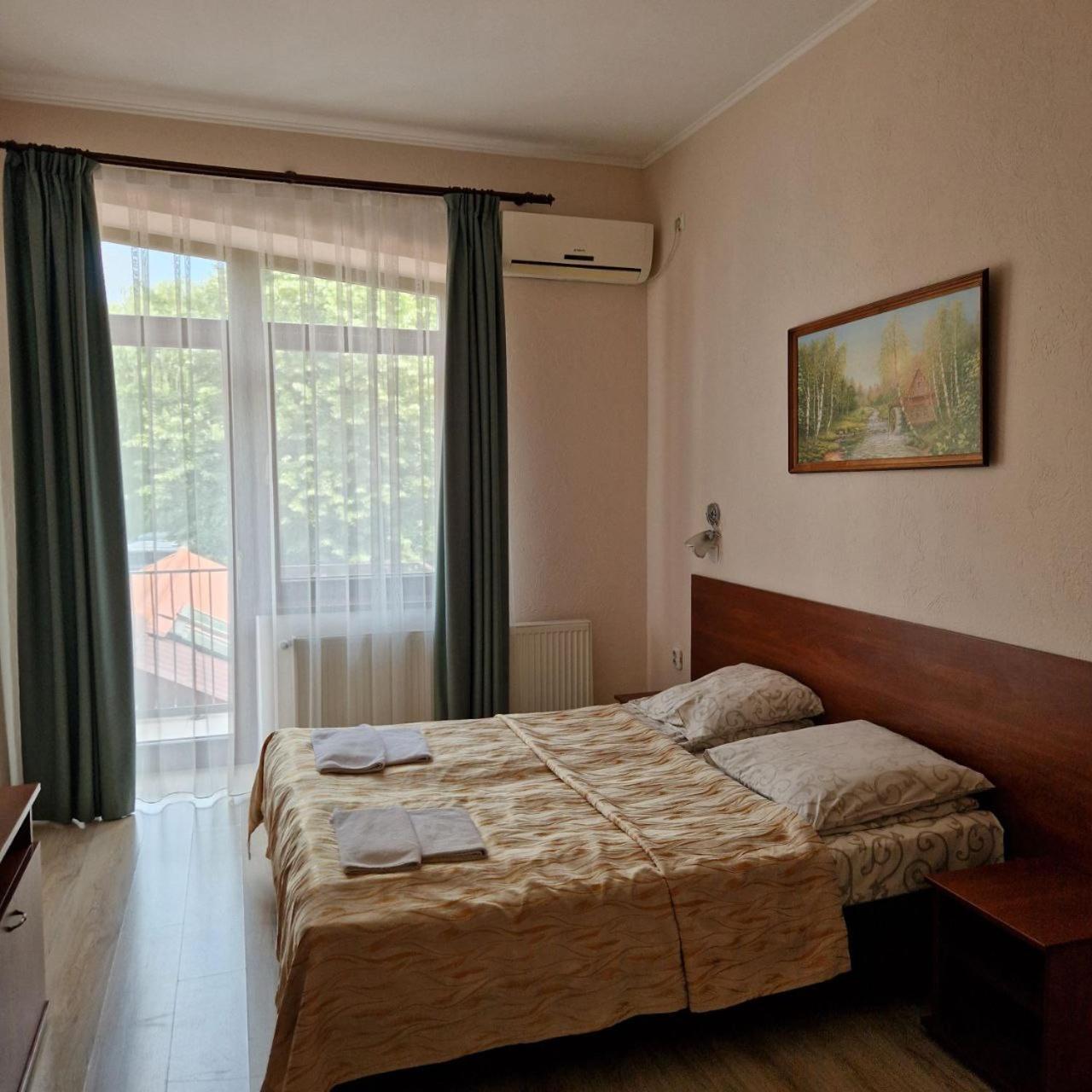 Hotel Helikon Yanoshi Zewnętrze zdjęcie