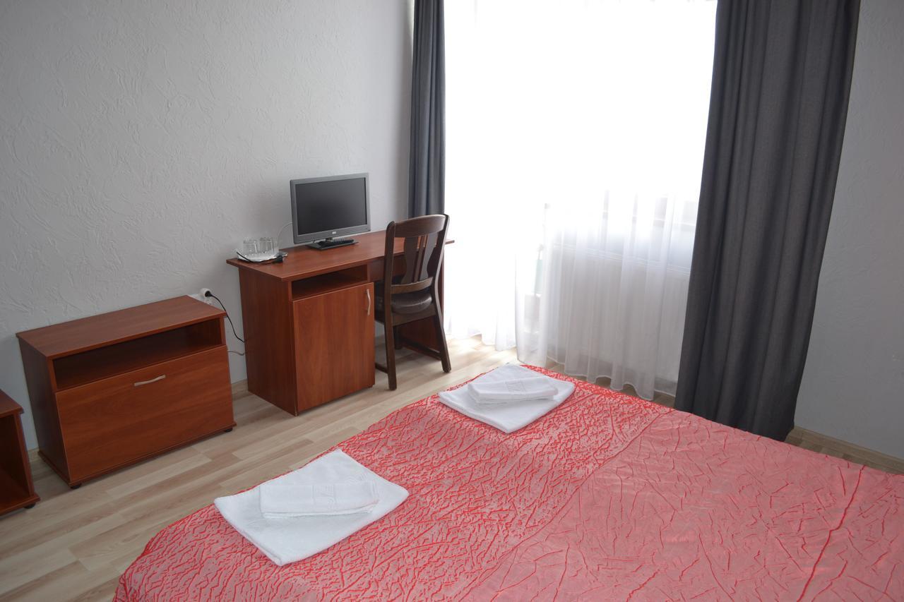 Hotel Helikon Yanoshi Zewnętrze zdjęcie