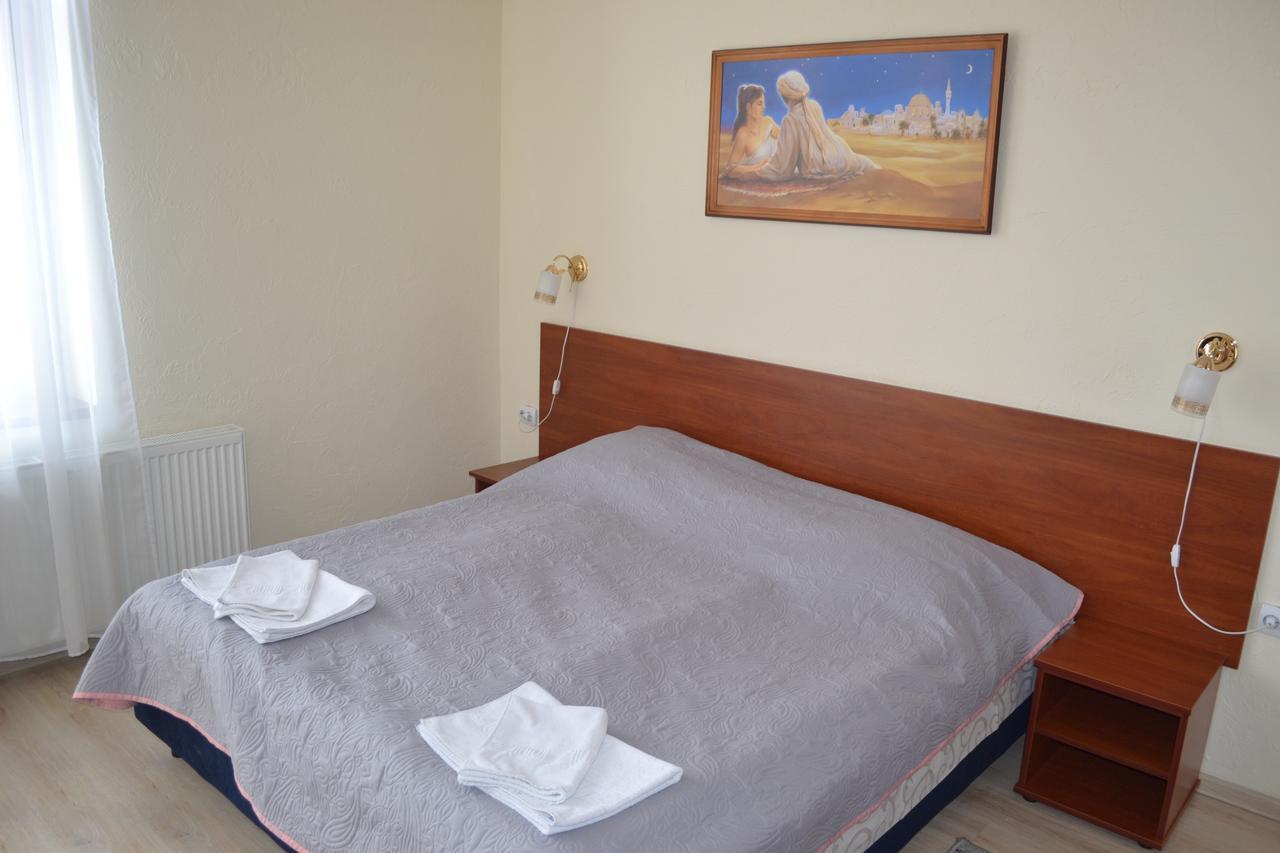 Hotel Helikon Yanoshi Zewnętrze zdjęcie