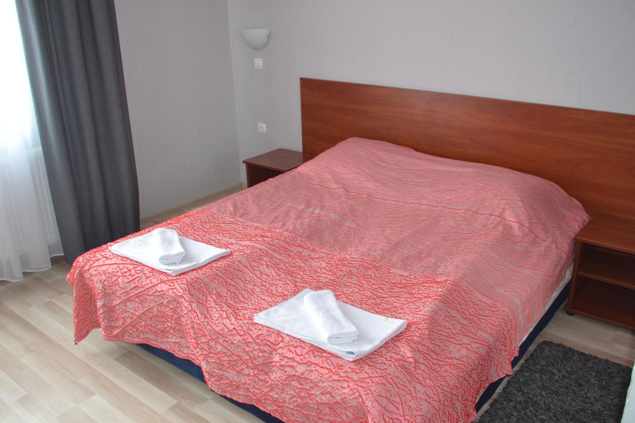 Hotel Helikon Yanoshi Zewnętrze zdjęcie