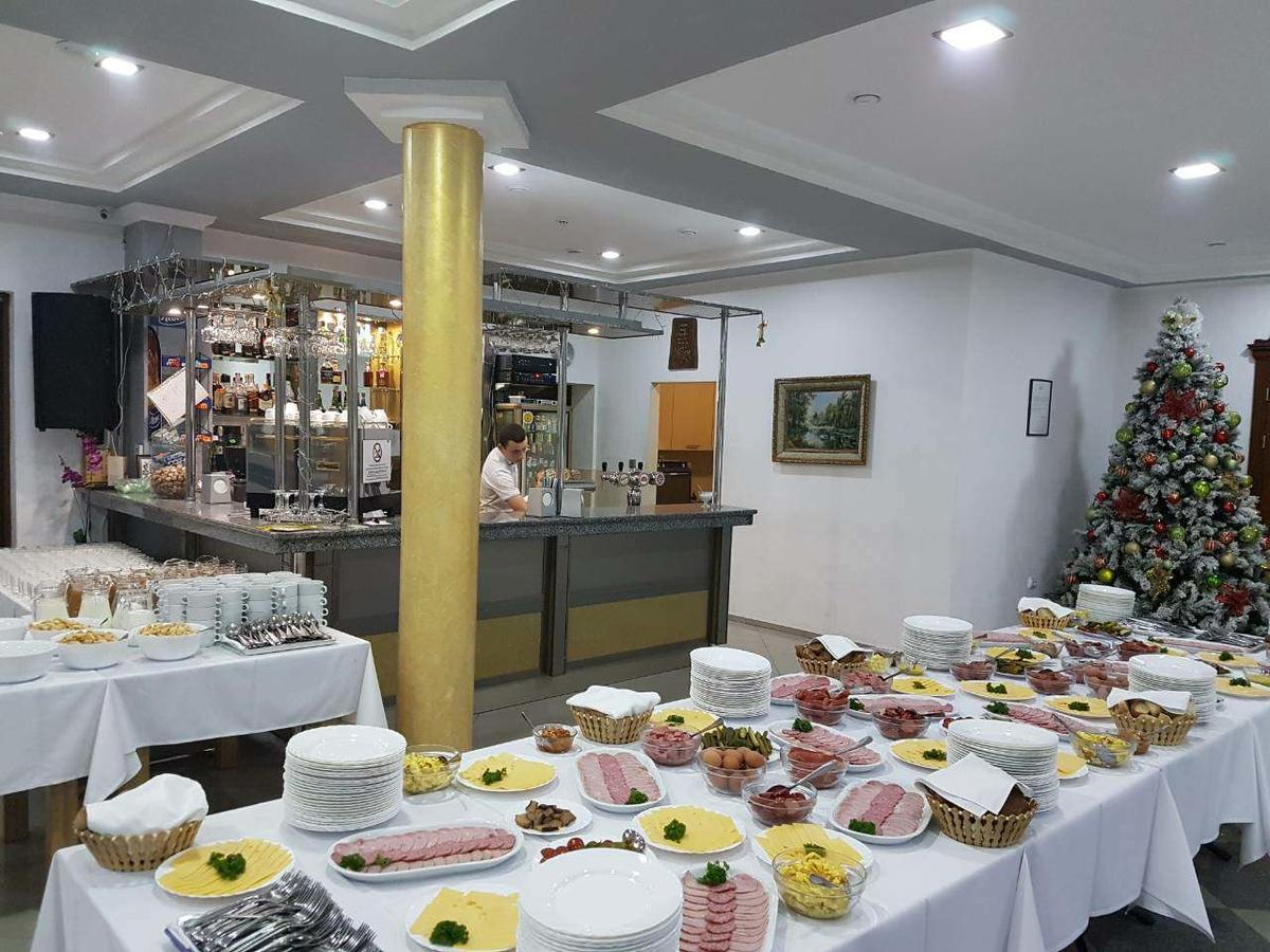 Hotel Helikon Yanoshi Zewnętrze zdjęcie