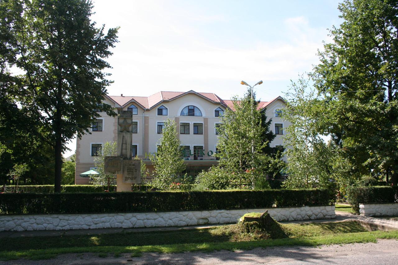 Hotel Helikon Yanoshi Zewnętrze zdjęcie